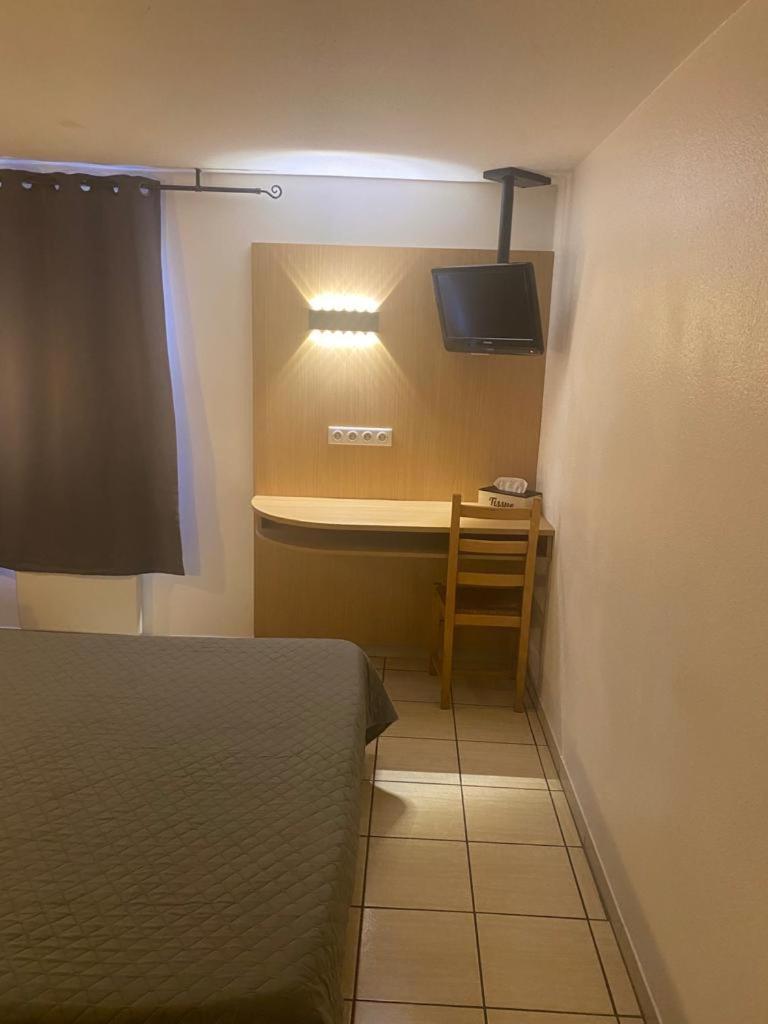 Confort Hotel Montgeron Εξωτερικό φωτογραφία